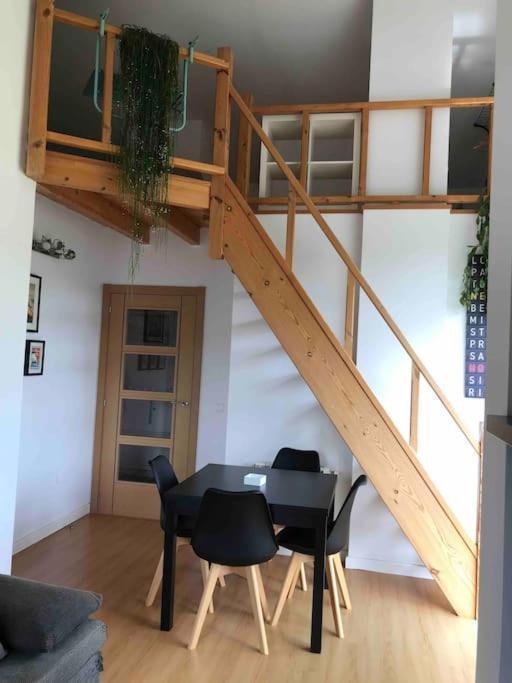 Precioso Atico Con Parking Privado. Vistas Al Rio Lejlighed Limpias Eksteriør billede