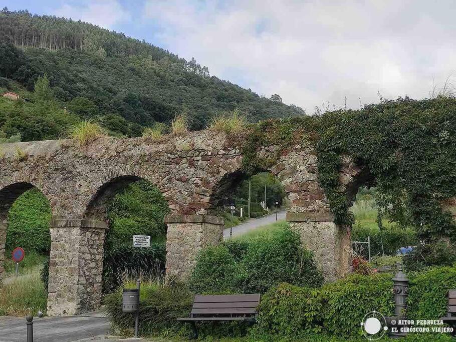 Precioso Atico Con Parking Privado. Vistas Al Rio Lejlighed Limpias Eksteriør billede